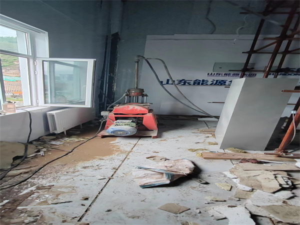 西山地基基础下沉墙体裂缝加固注浆顶升施工